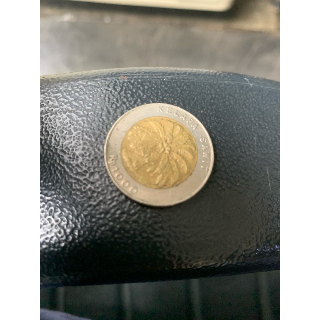 uang koin 1000 rupiah tahun 2000