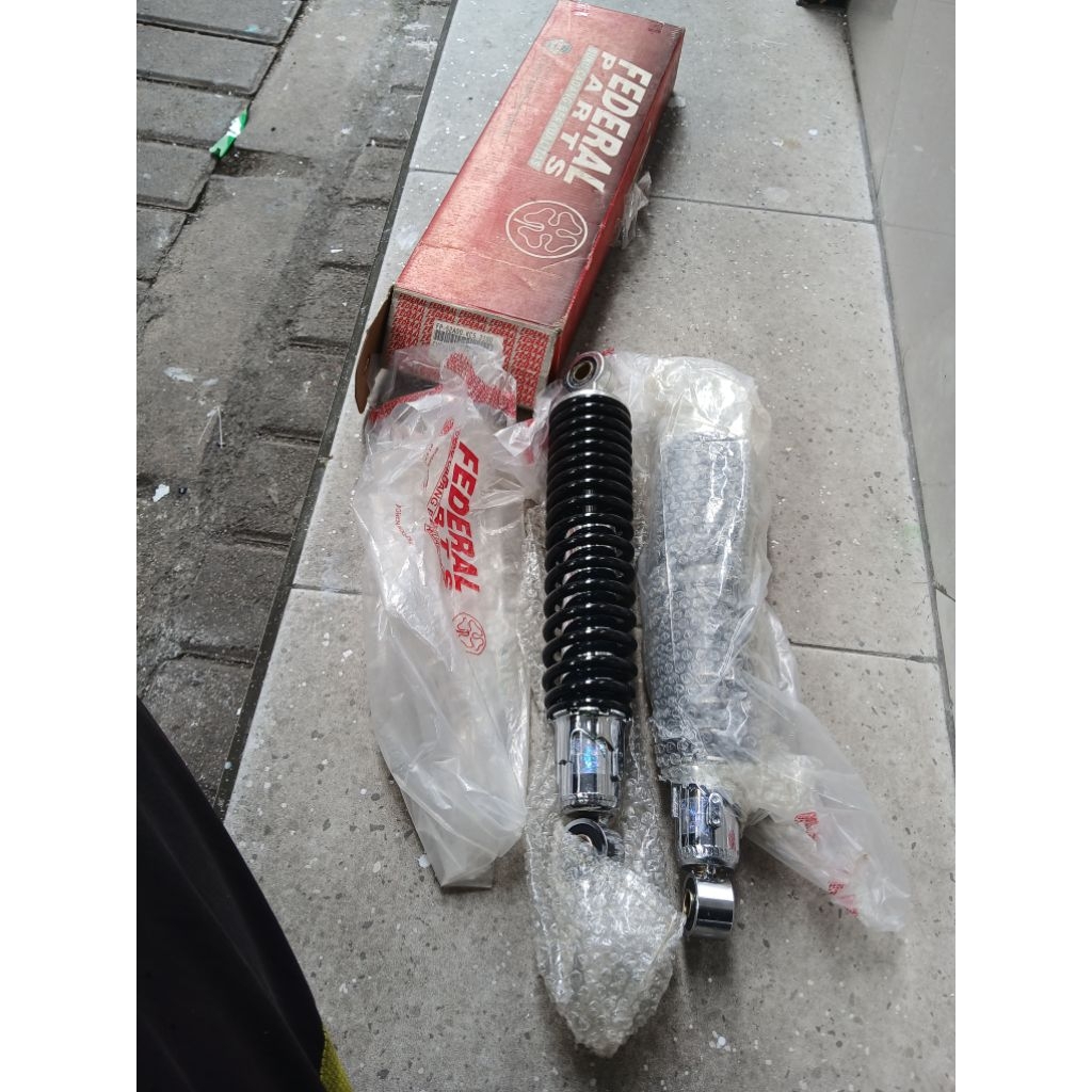 SHOCK BELAKANG HONDA GLMAX GLPRO ORIGINAL FEDERAL