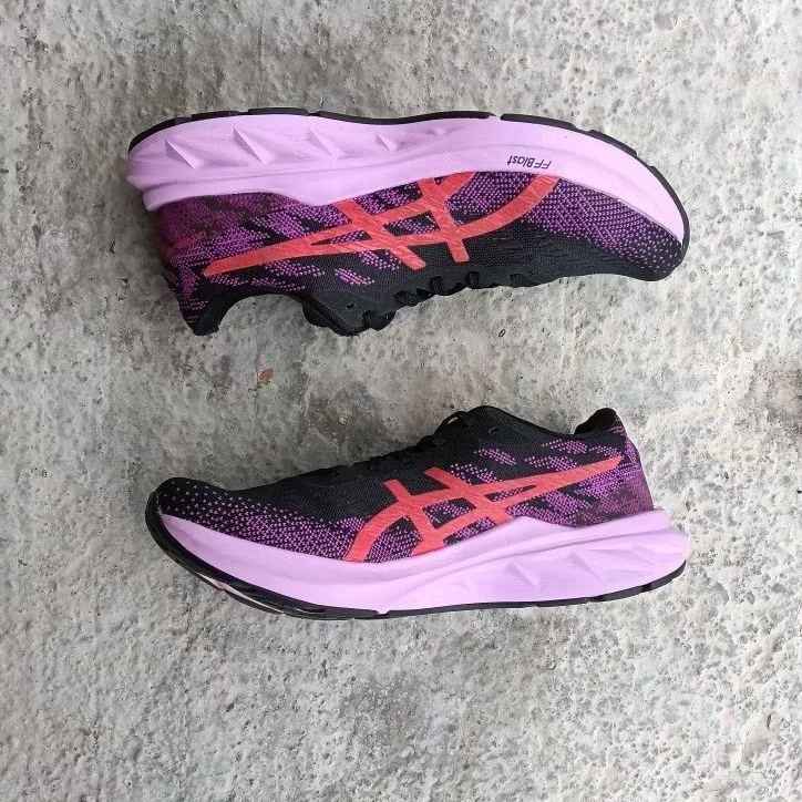 ASICSModel : Running Shoes (FF BLAST Midsole)