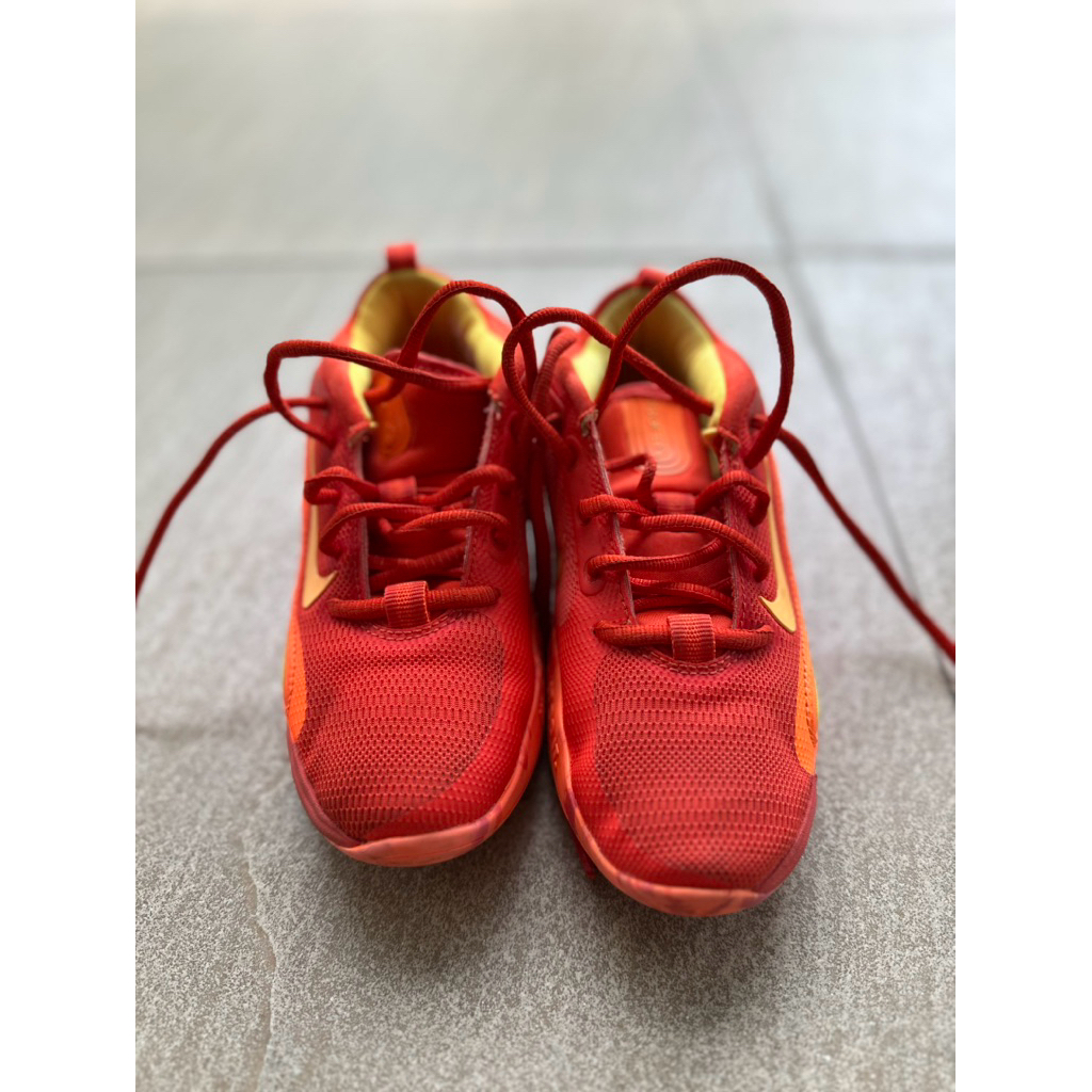 Preloved Nike sepatu anak basket