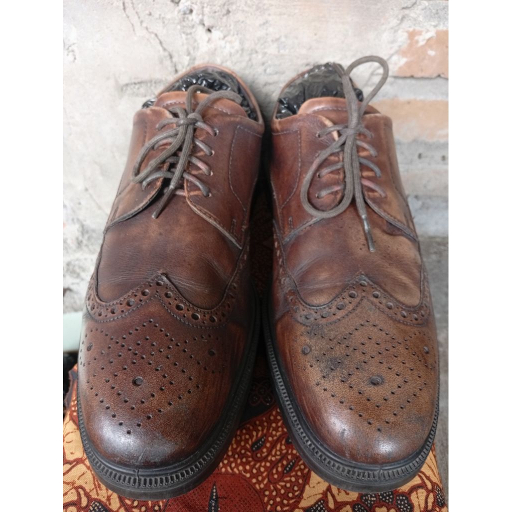 Sepatu Ecco Wingtip
