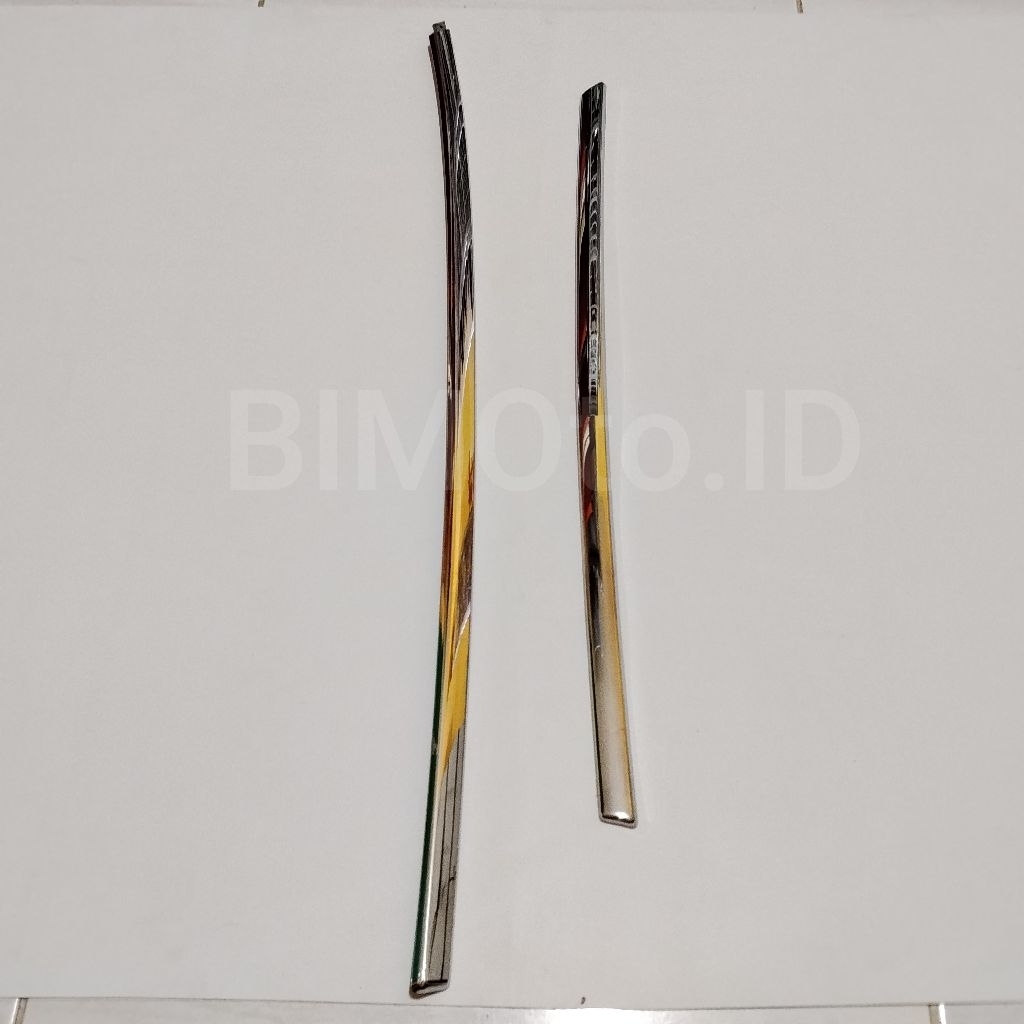 Lis kaca belakang all new Avanza Xenia 2012  2014 2015 2016 2017 2018 2019 2020 2021 Chrome original