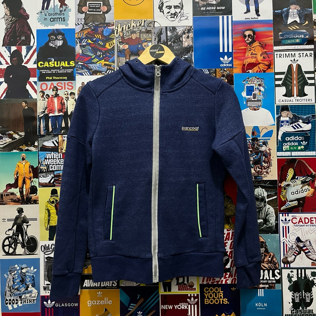 Sweater / Hoodie / Vintage / Second / PANCOAT