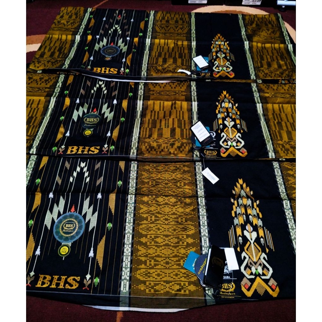 READY STOCK SARUNG BHS MASTERPIECE GOLD MOTIF SGE WARNA HITAM KOMBINASI GOLD MOTIF KAKI GAJAH NAIK G