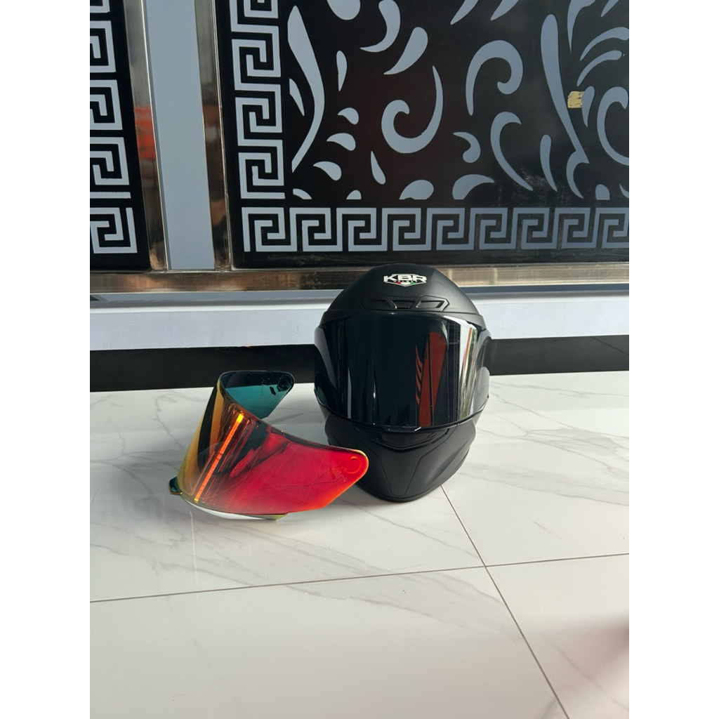 HELM TTC KBR FULL FACE WARNA HITAM DOFF