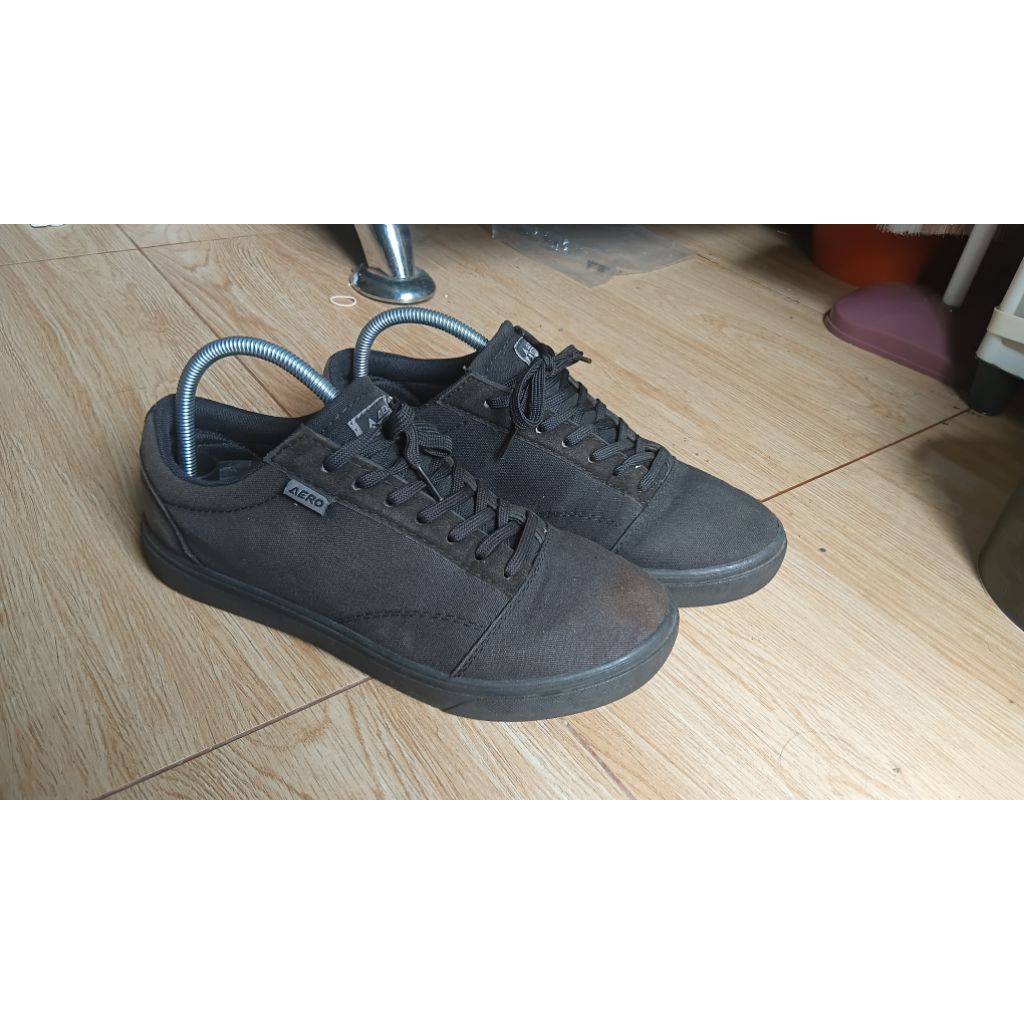 Aerostreet Sepatu Hitam - 43