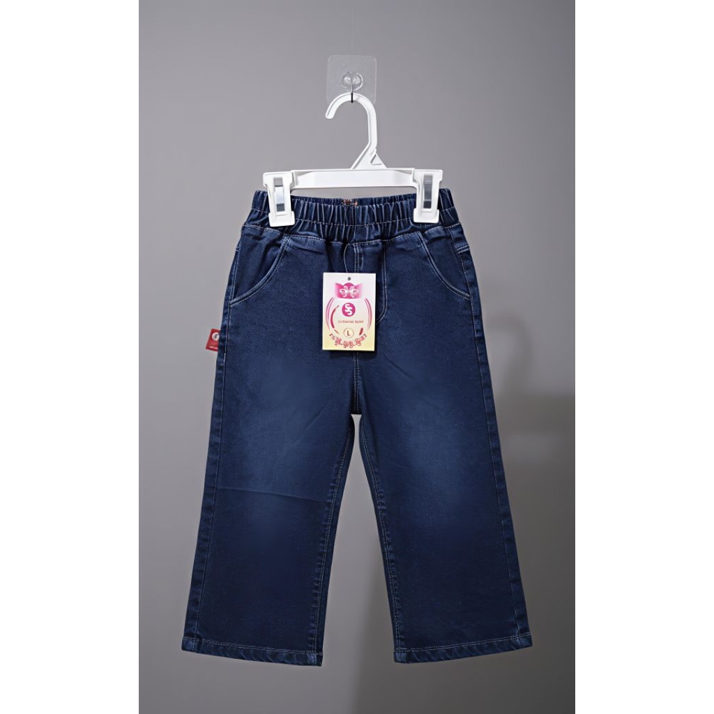 Jeans anak perempuan skena