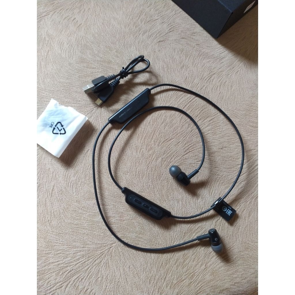 headset bluetooth audio technica ATH-CLR100BT original kondisi oke tanpa box