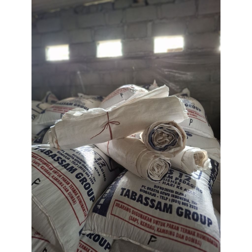 1 IKAT ISI 10 KARUNG BEKAS PUR/POPAN AYAM 50KG TEBAL,ZAK/SAK BEKAS PUR/POPAN AYAM