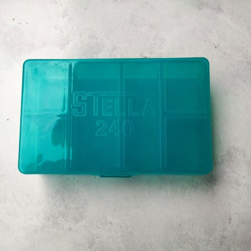 Kotak alat perlengkapan mancing Stella 240