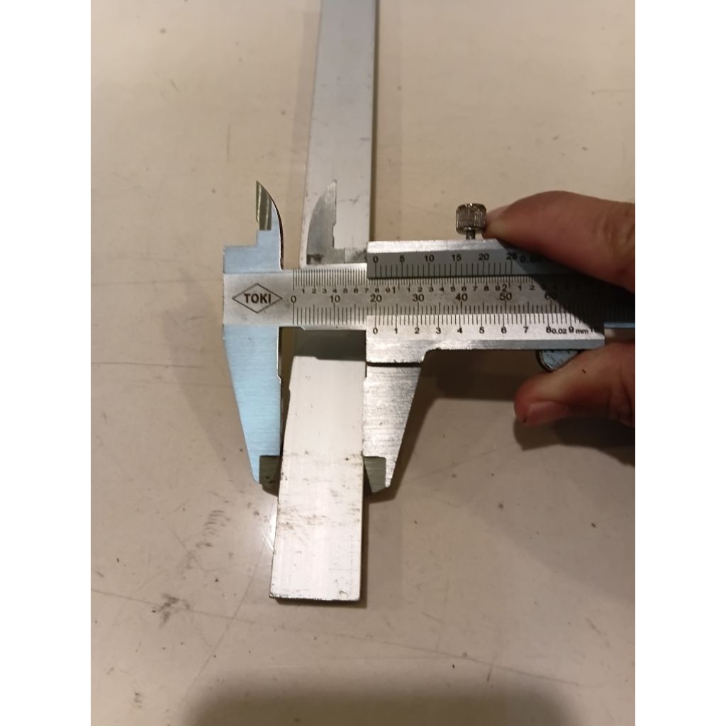 Plat Strip Alumunium Tebal 6mm x 20mm x 1000mm Alumunium