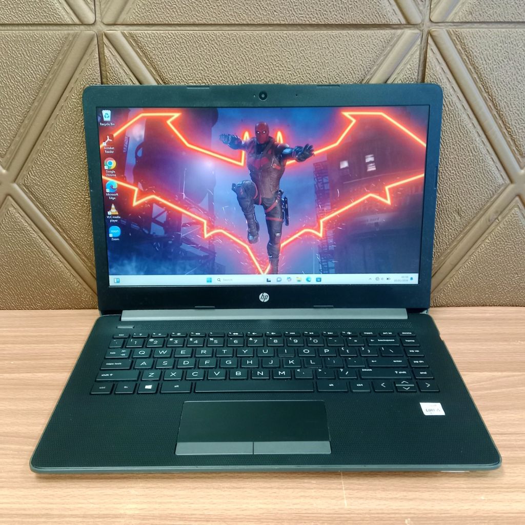 LAPTOP SECOND JAMINAN GARANSI TOKO HP 240 G7 INTEL CORE I5 UHD GRAPHICS RAM 8GB DDR4 SSD 512GB 14INC