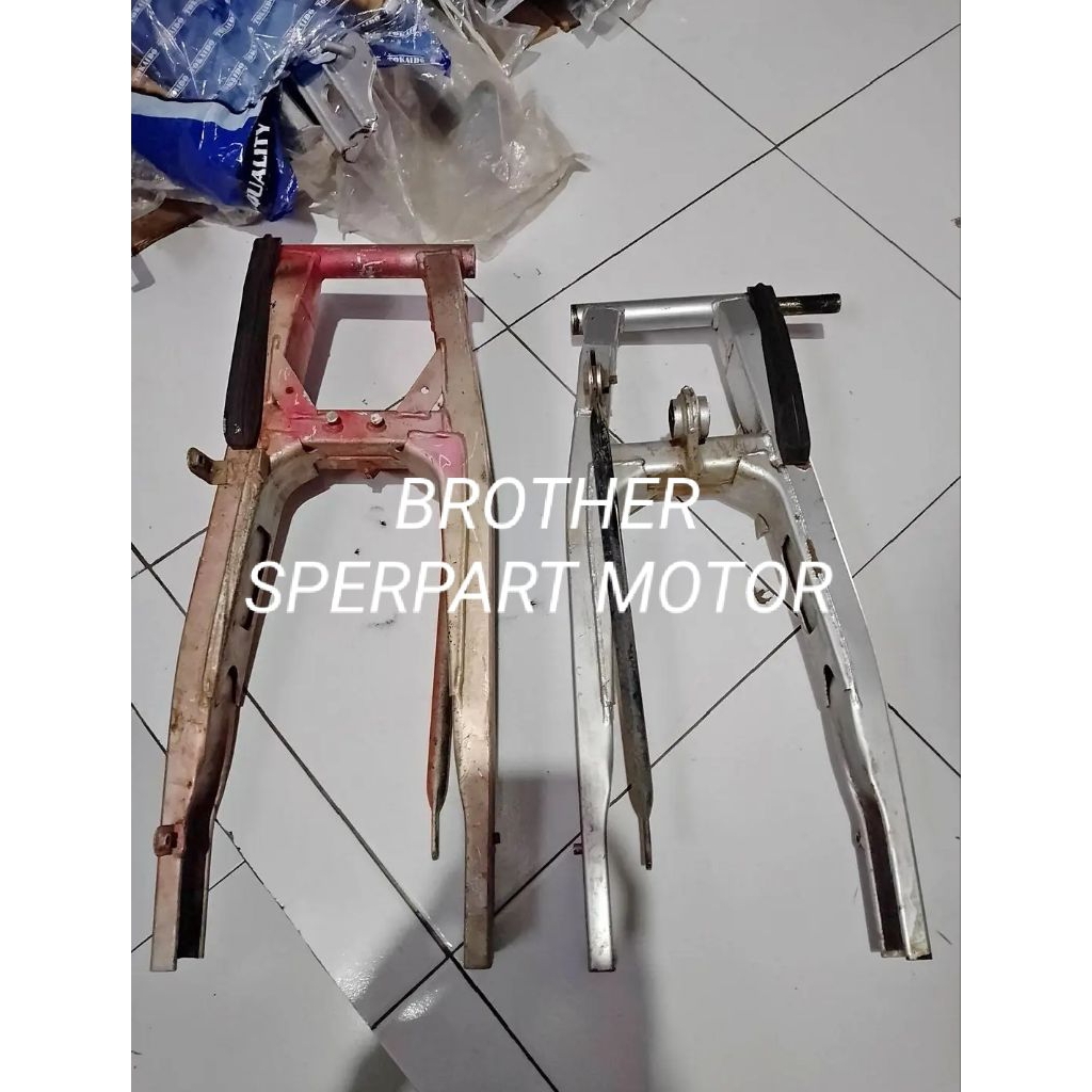 SWING ARM sasis lengan ayun yamaha (VIXION OLD) 3C1 original copotan motor seken
