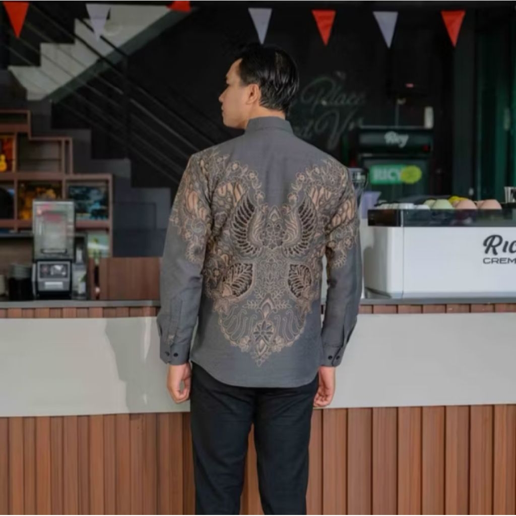 kemeja batik pria slim fit batik premium motif Garuda daun suruh abu