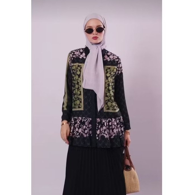vaia blouse by vivi zubedi
