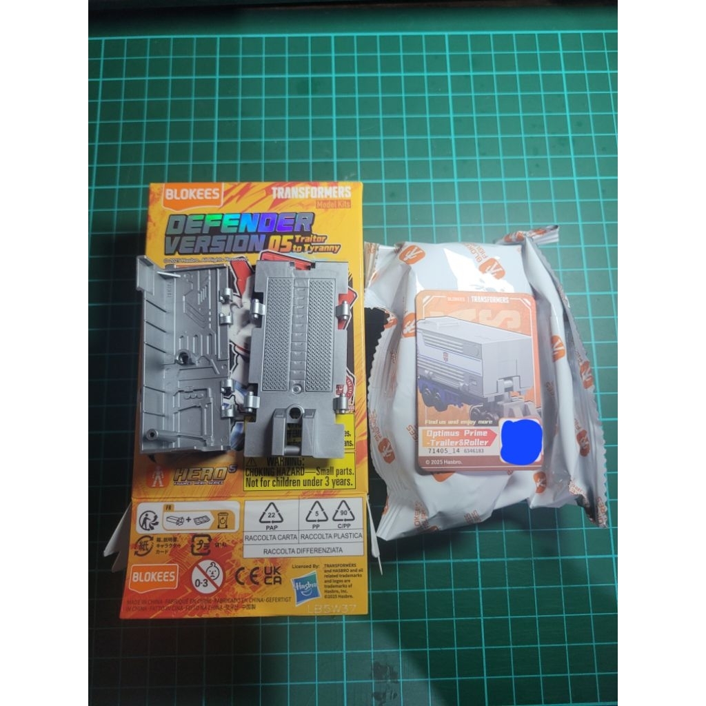 Blokees Transformer Galaxy [[Optimus Prime-Trailer&Roller]]