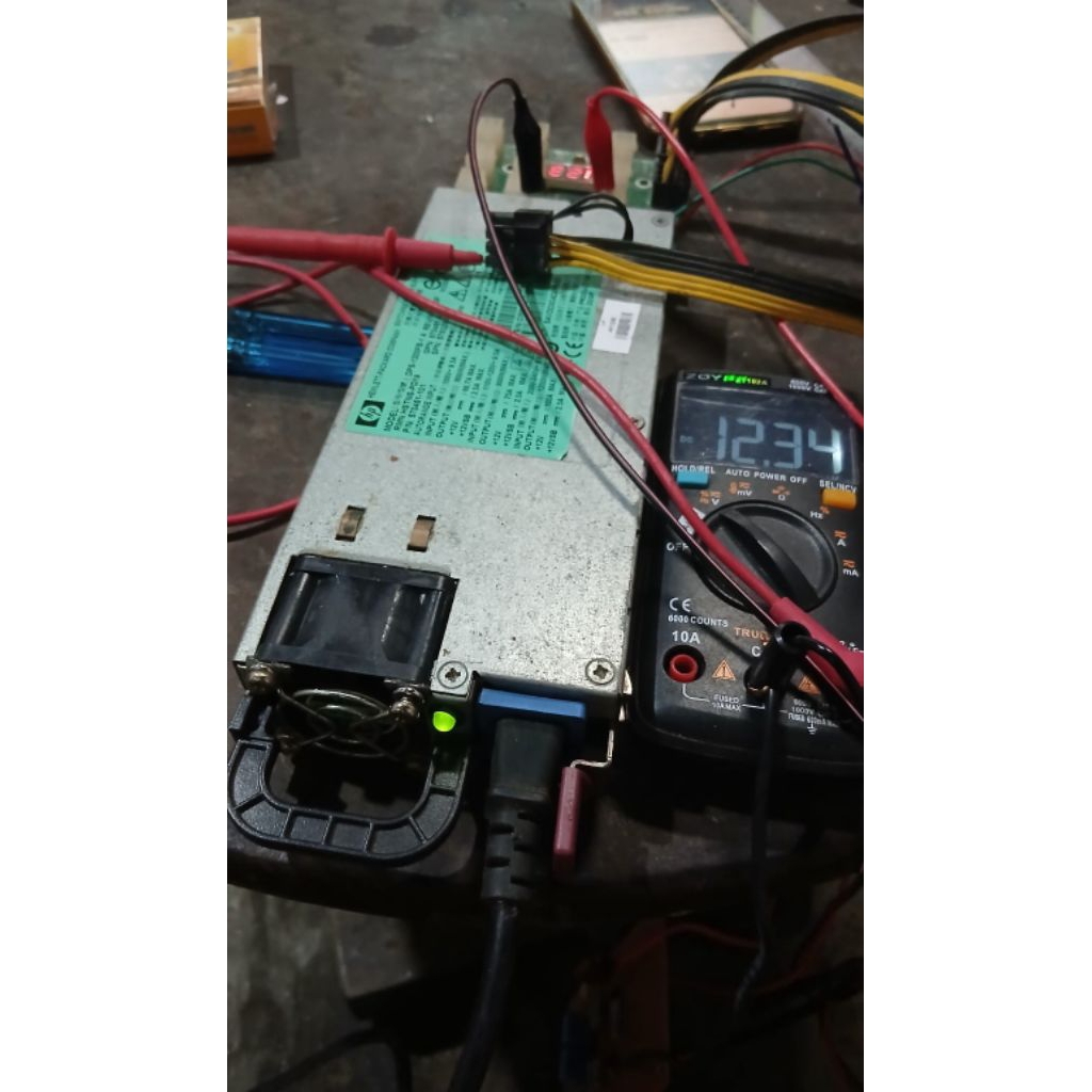 Copotan PSU Server HP 12 V 100 A 1200 Watt Platinum Efisiensi 94%