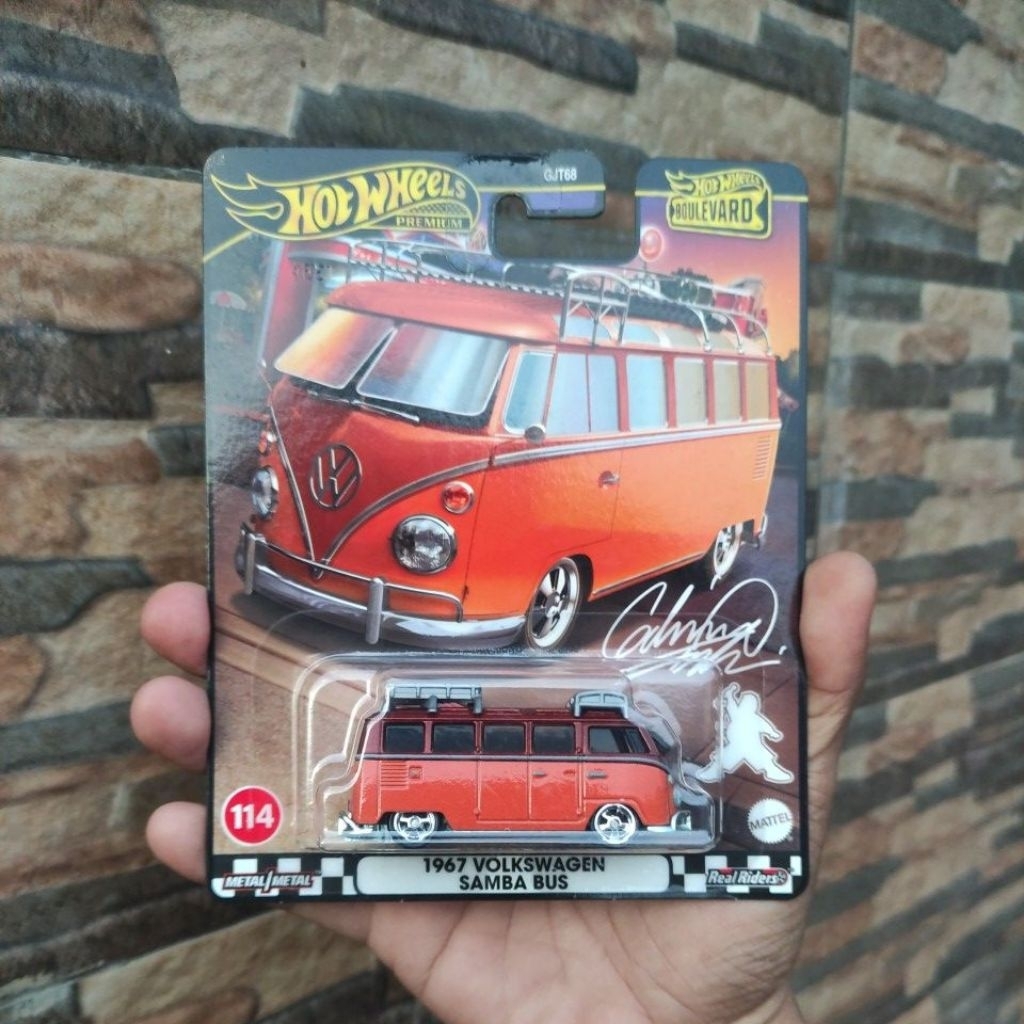 Hot Wheels Boulevard Premium VW Samba (Warna Orange)