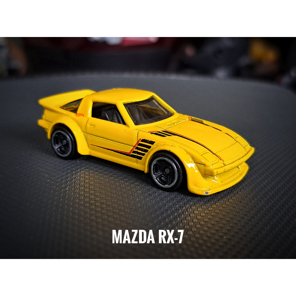 Mazda RX-7 Yellow (Hot Wheels)