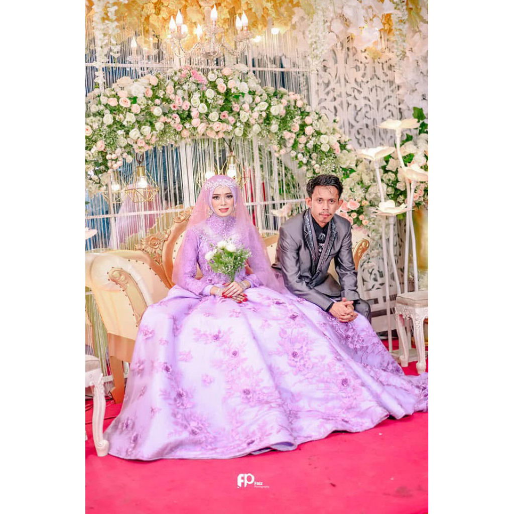 gaun pengantin warna lilac