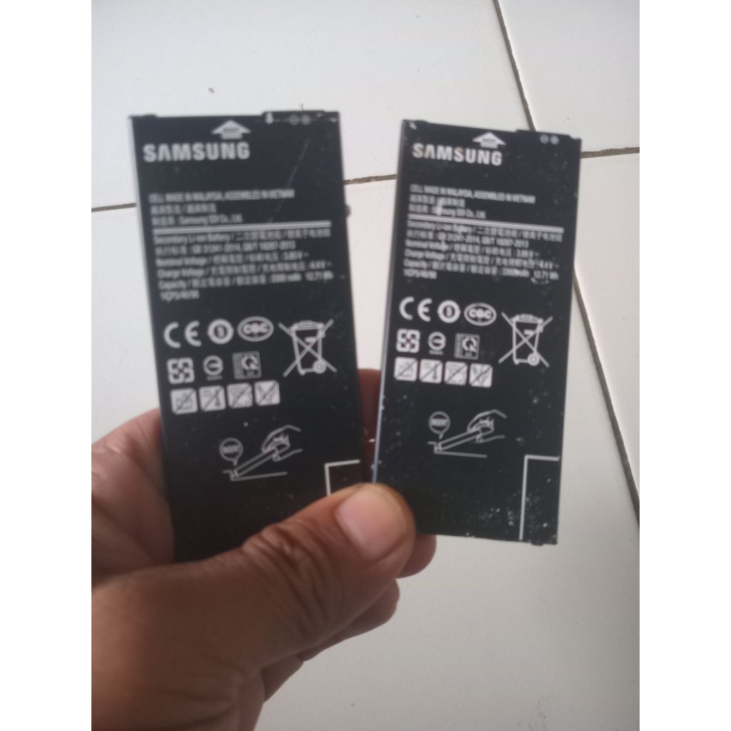 batre samsung j4 plus cabutan