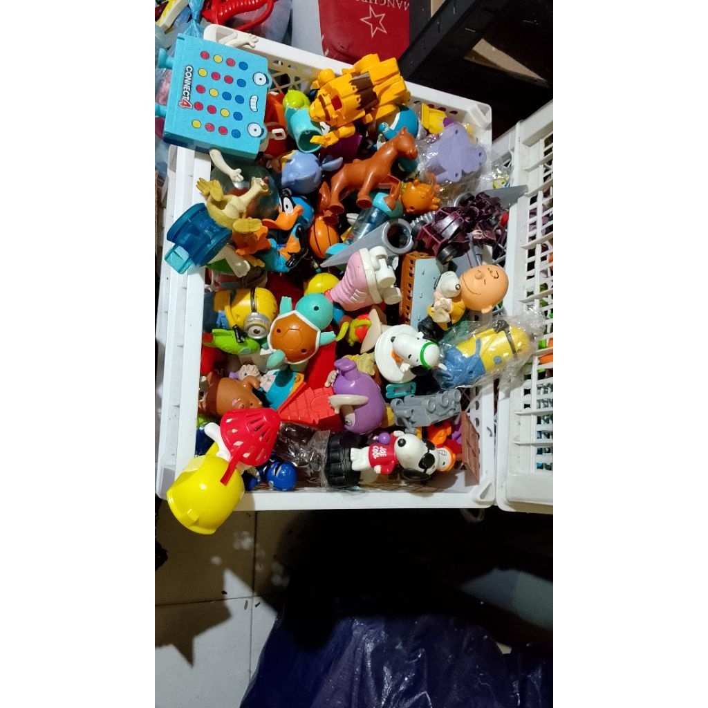 mainan mcd campur kiloan murce