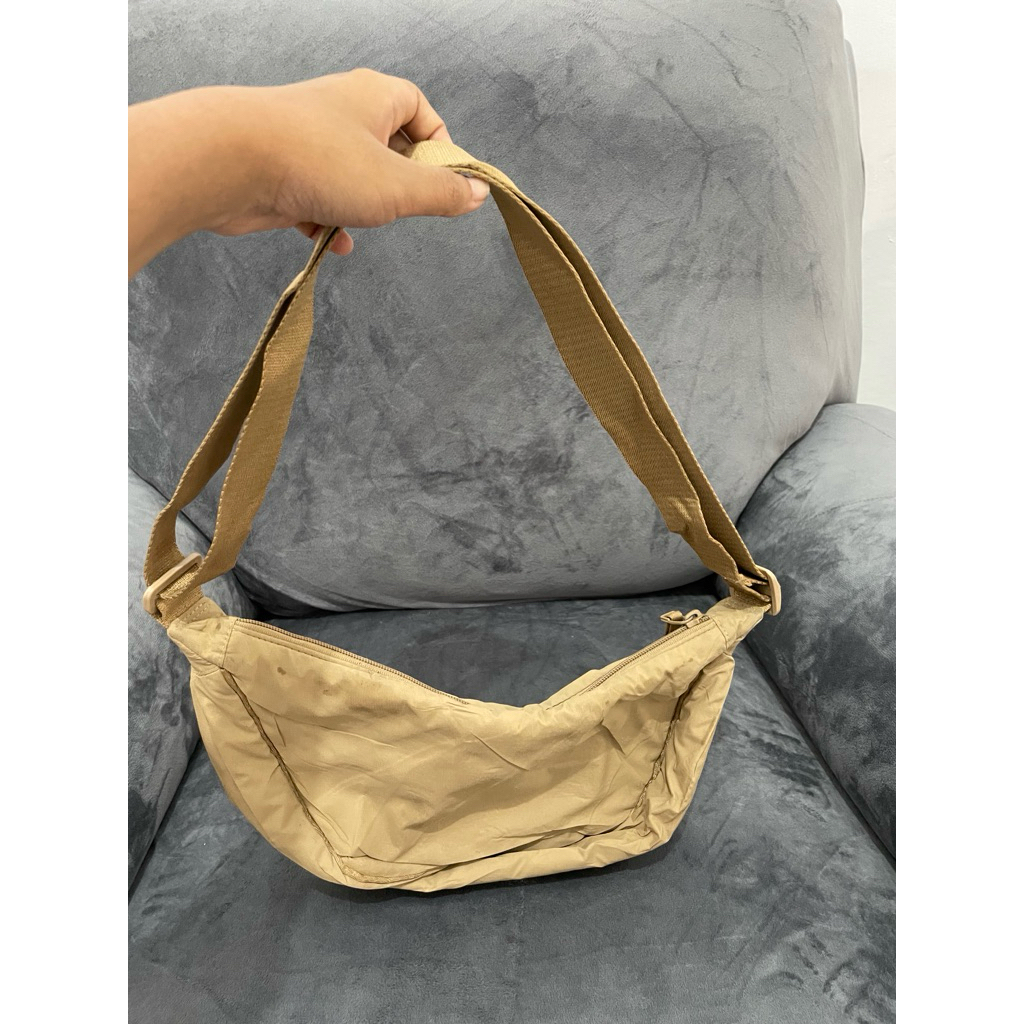 UNIQLO WAIST BAG ORIGINAL PRELOVED