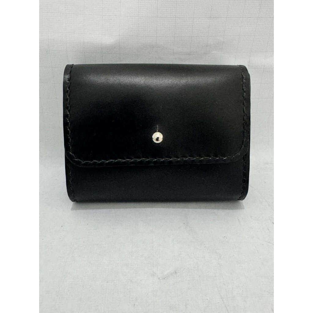 dompet kartu dan uang