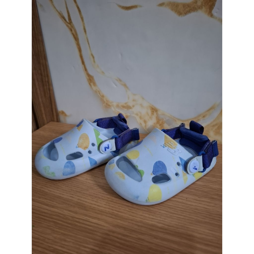 Sandal Anak NB