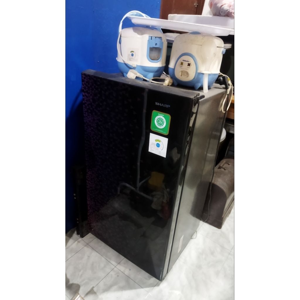 preloved kulkas Sharp 1 pintu second