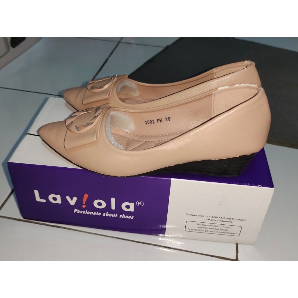Laviola Wedges Original - Preloved
