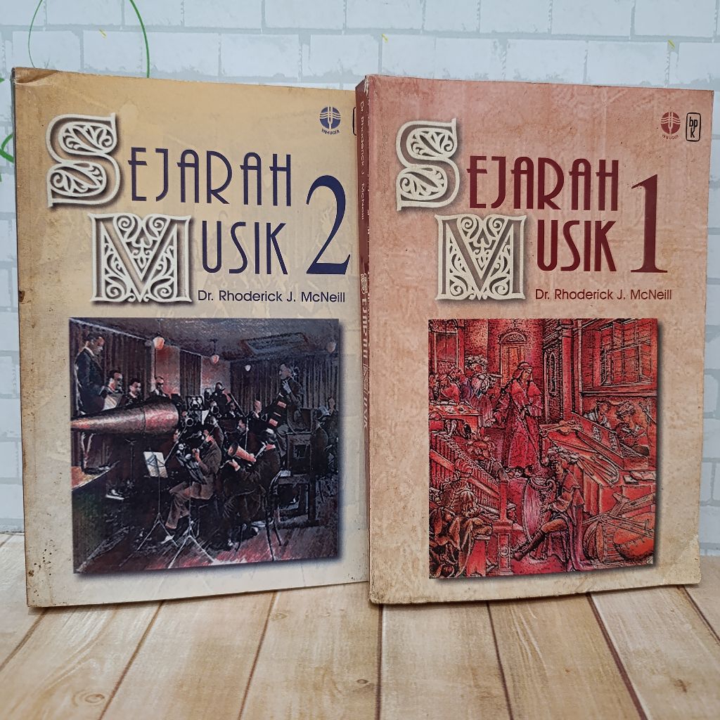 Paket Buku Sejarah Musik 1 dan 2 oleh Dr Rhoderick J McNeill Edisi Lengkap