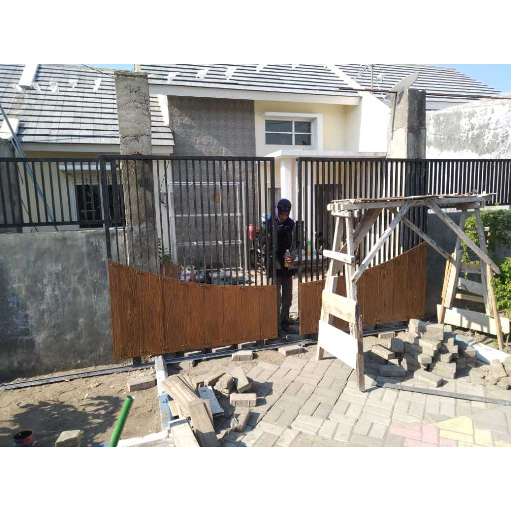 Pagar Woodplank Minimalis Double Geser