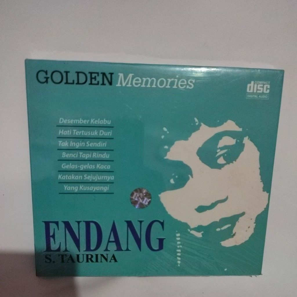 CD GOLDEN MEMORIES ENDANG S TAURINA