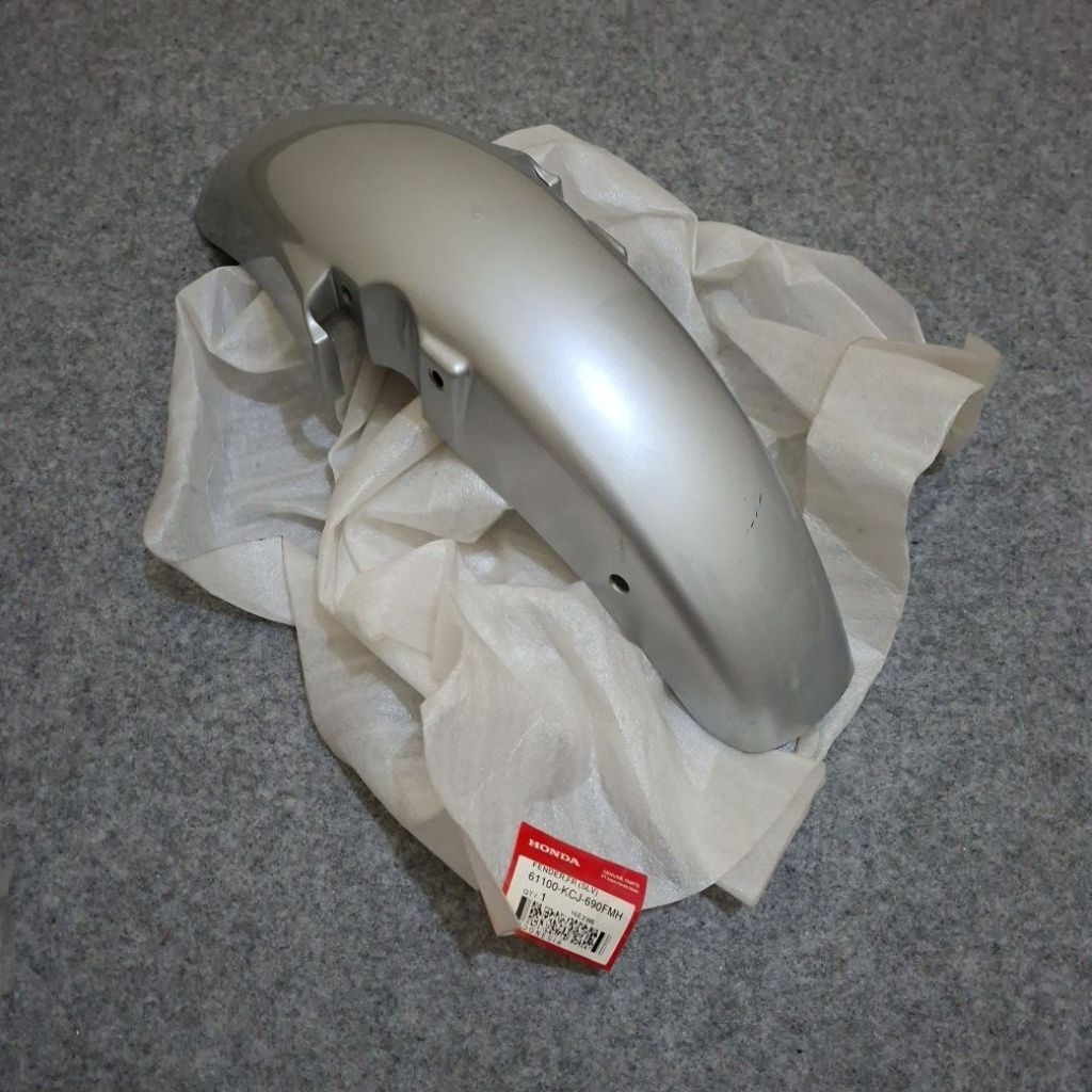 Sepakbor Spakbor Slebor Depan Silver Honda TIGER2000 TIGER 2000 TILAS TILAM Asli Origina 61100-KCJ-l