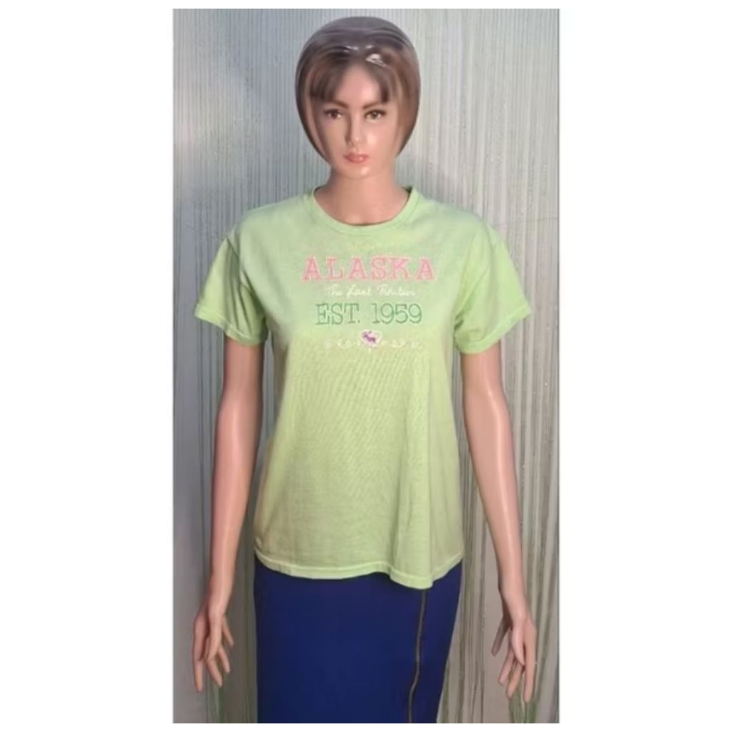 kaos wanita alaska warna hijau stabilo lengan pendek