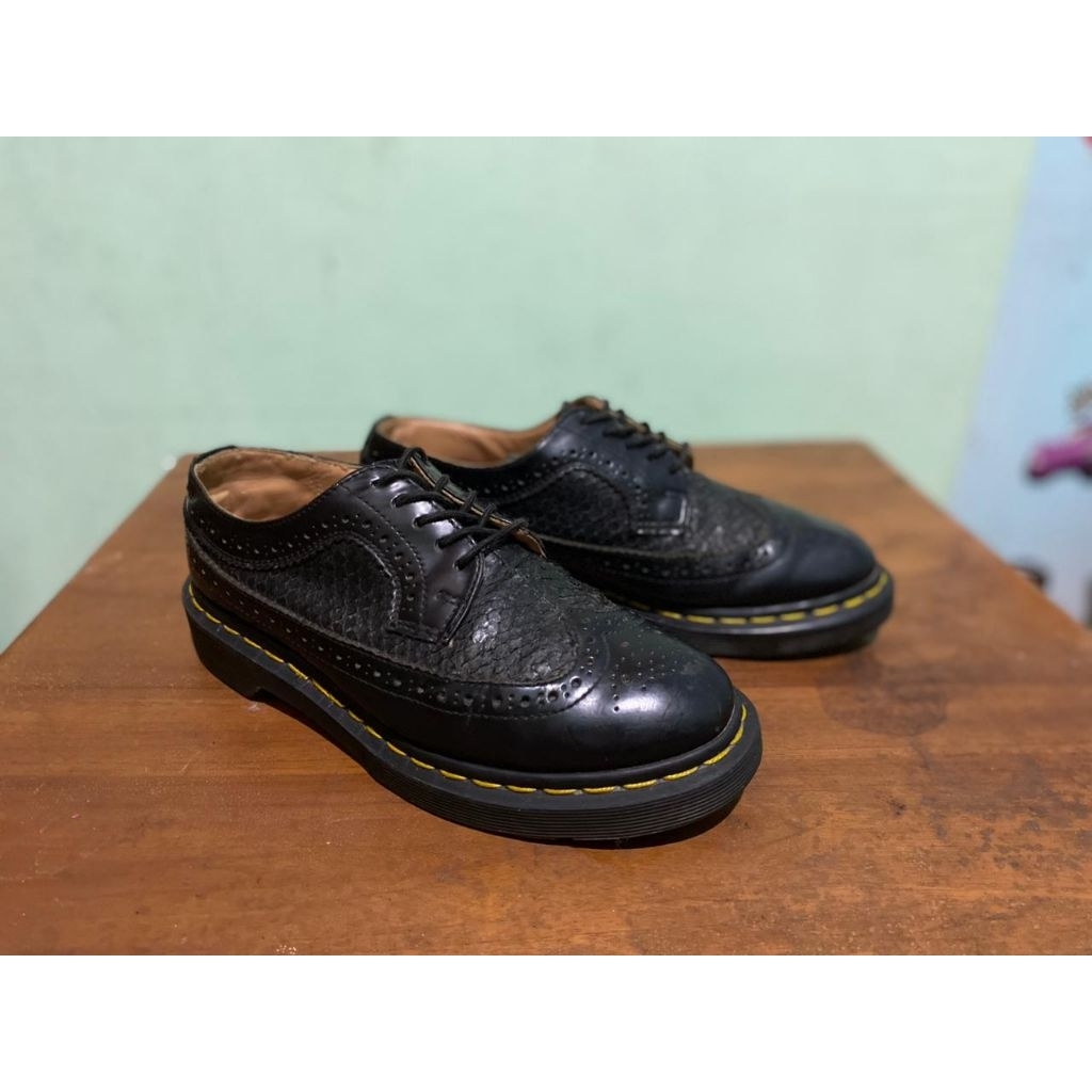 dr martens wingtip brogue black 5 UK MIE