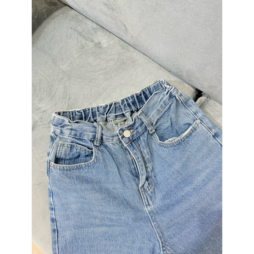 Preloved | Jeans This is april
