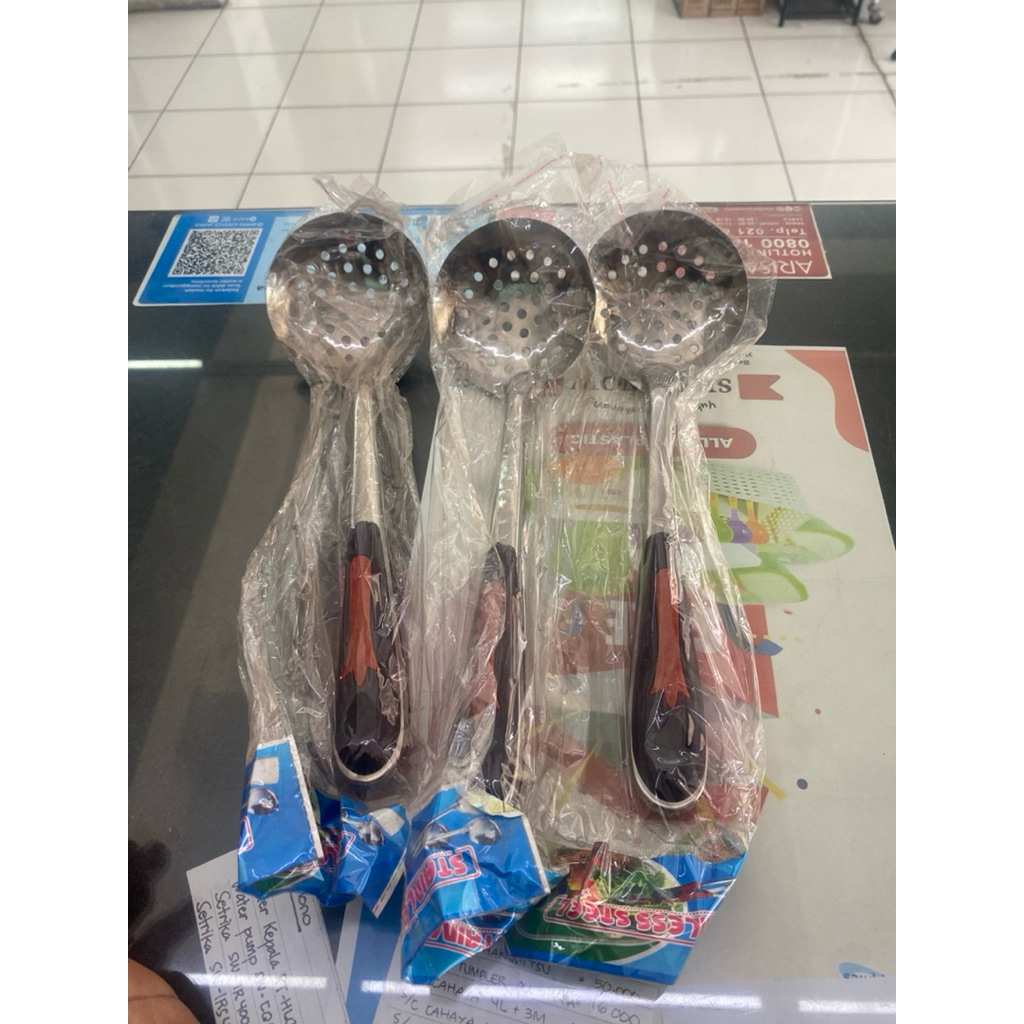 centong sayur lubang stainless / centong sayur / sendok sayur