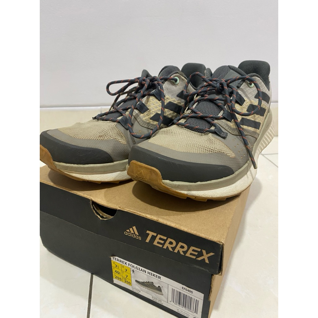 (PRELOVED) SEPATU TRAIL ADIDAS TERREX FOLGIAN HIKER