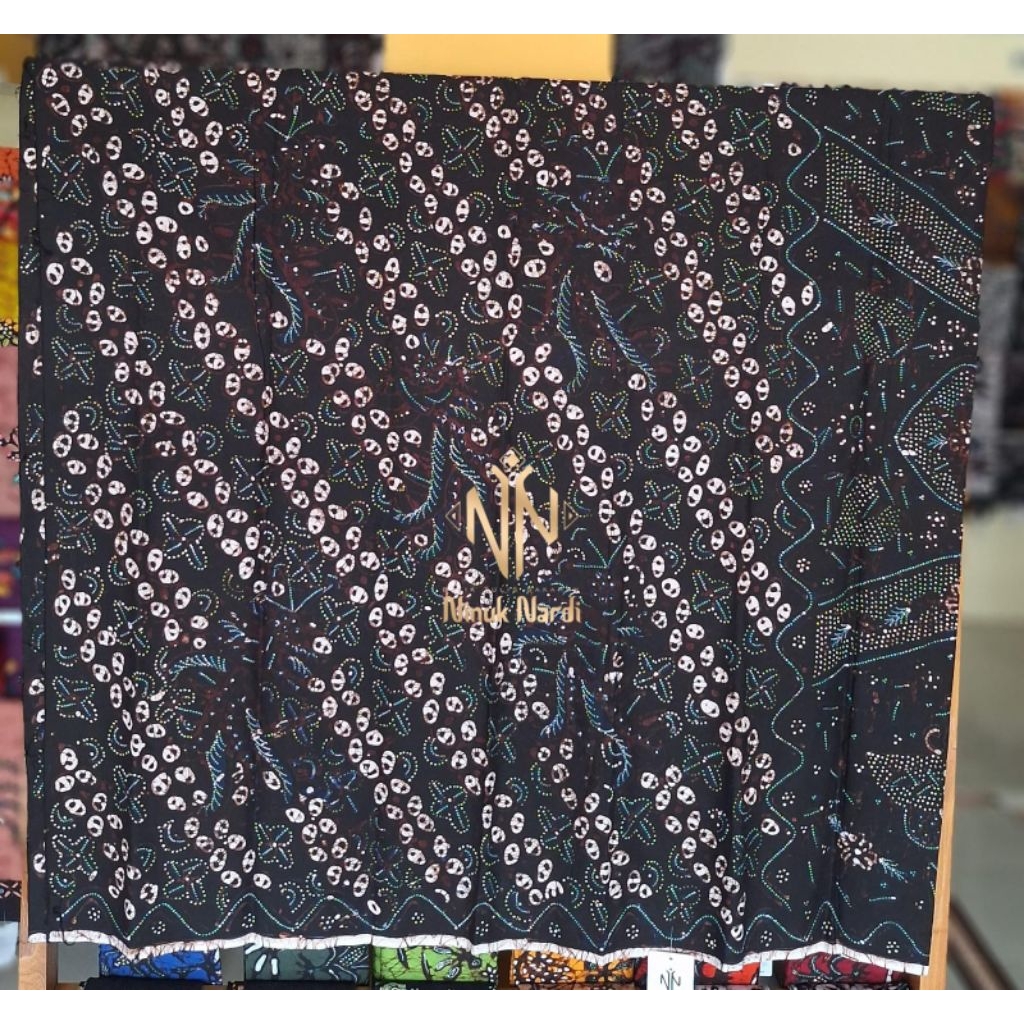Sarung Batik Tulis Khas Pati