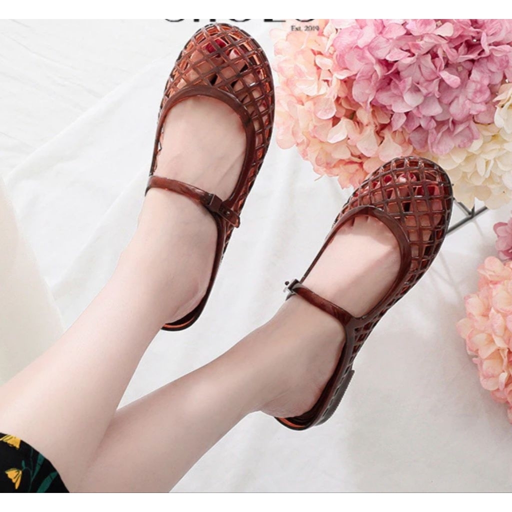 sendal karet motif jaring jaring