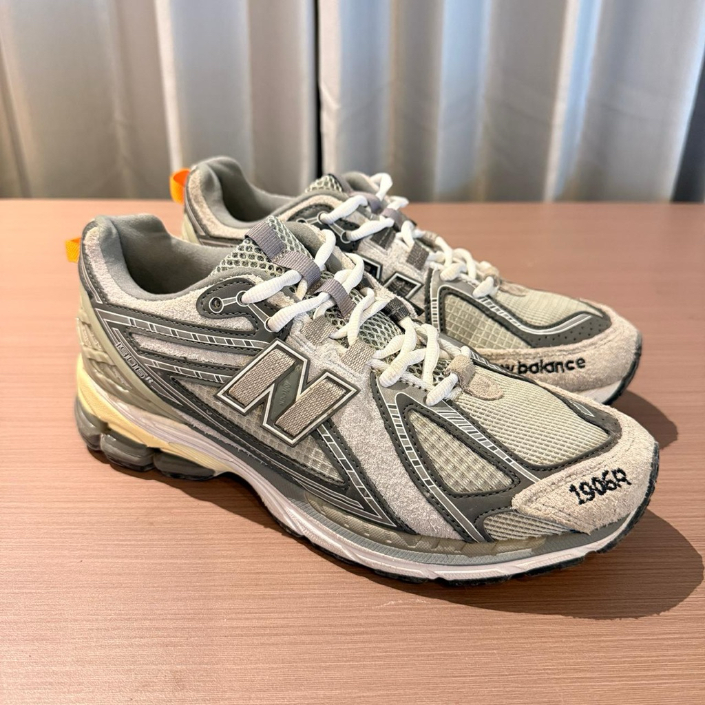 New Balance x Invincible x N.Hoolywood 1906R "Grey Swan"