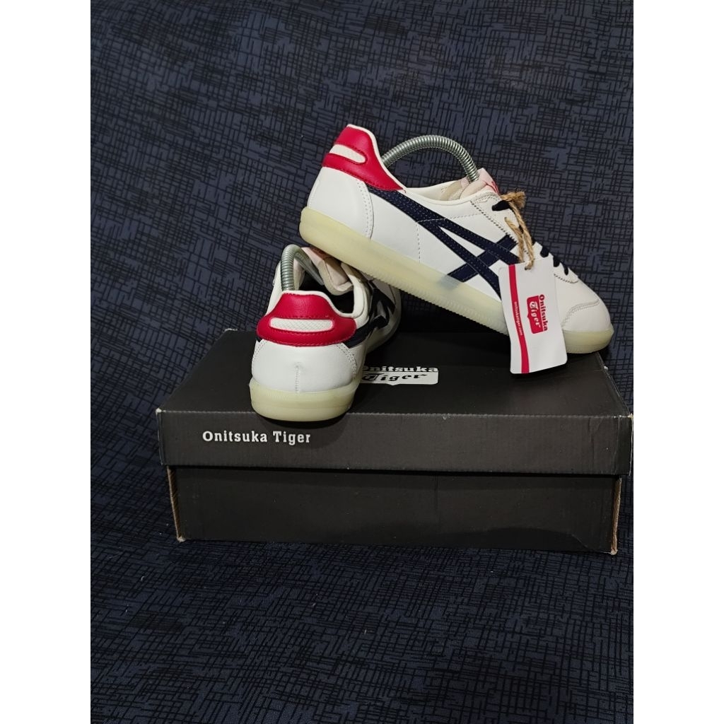 Onitsuka Tokuten White