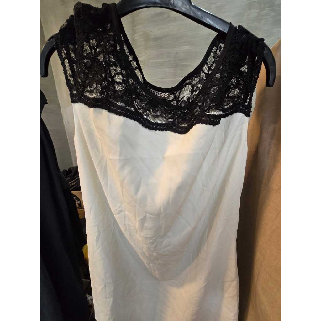 [PRELOVE] Express Sleeveless Lace Top – Elegant Black & White