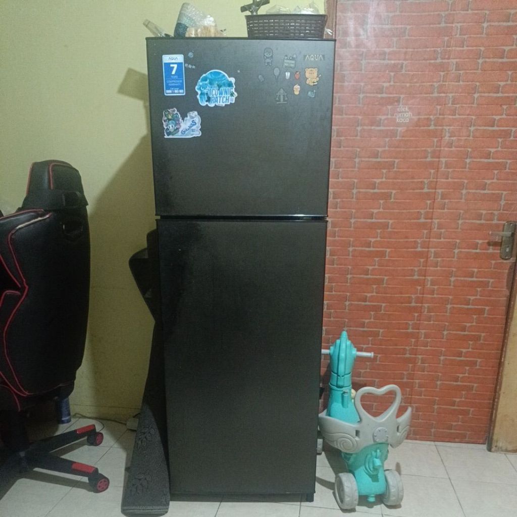 kulkas aqua 2 pintu