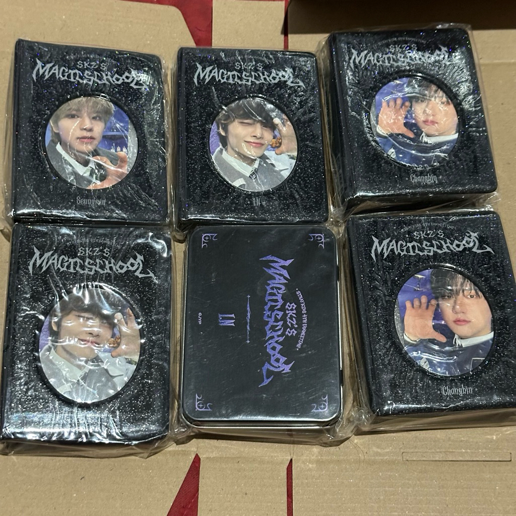 [READY STOCK] STRAY KIDS SKZ'S MAGIC SCHOOL MERCH CROSS BAG T SHIRT CARDIGAN PLUSH SKZOO COLLECT BOO