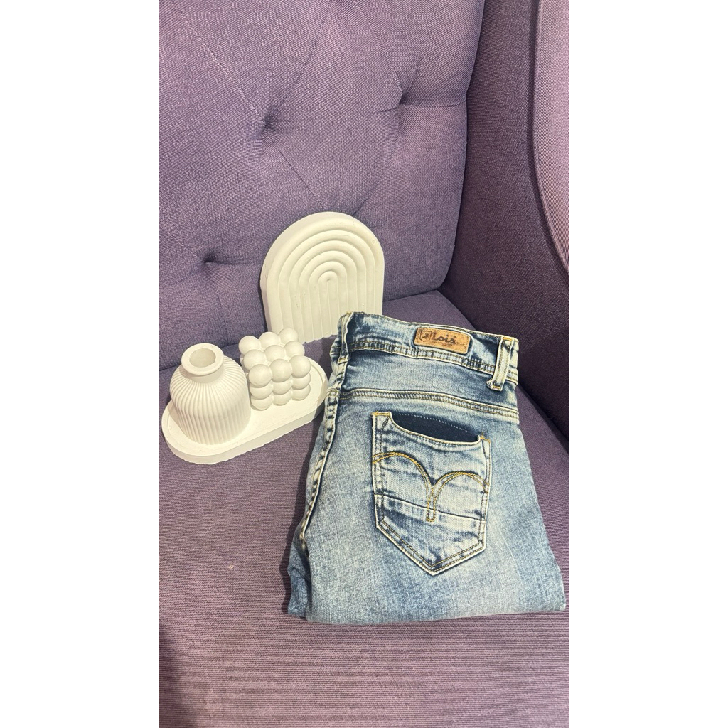 Celana Lois Wanita Preloved