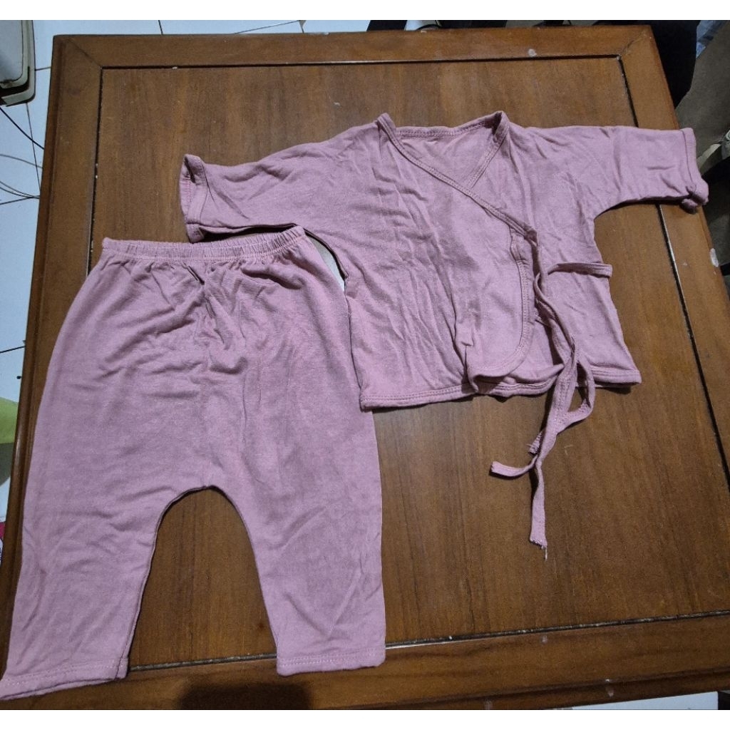 CUIT Preloved Baju Bayi Newborn