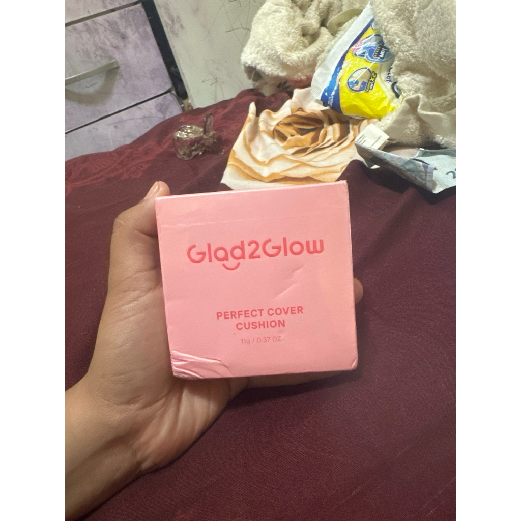 GLAD2GLOW CUSHION 02praline